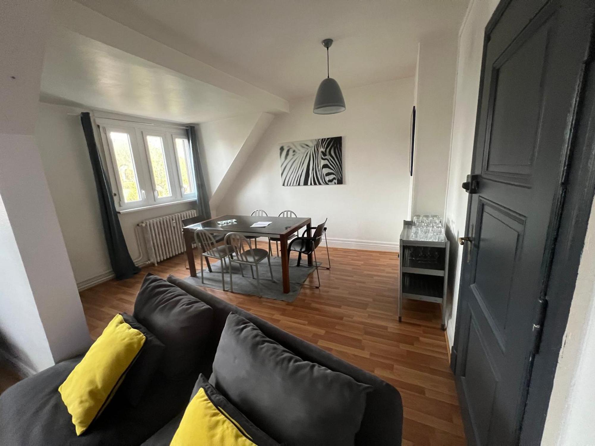 Mury 3 Apartment